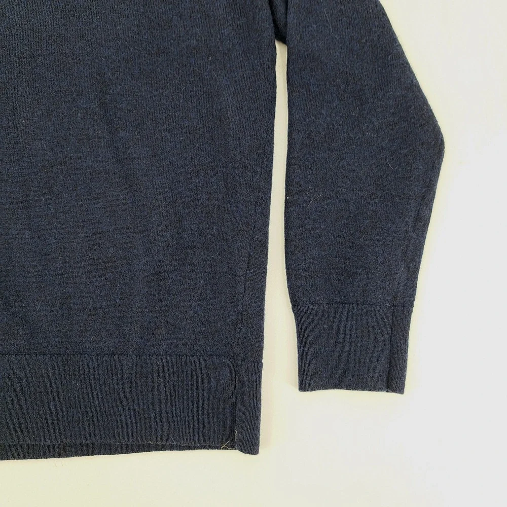UNTUCKit measurements chest